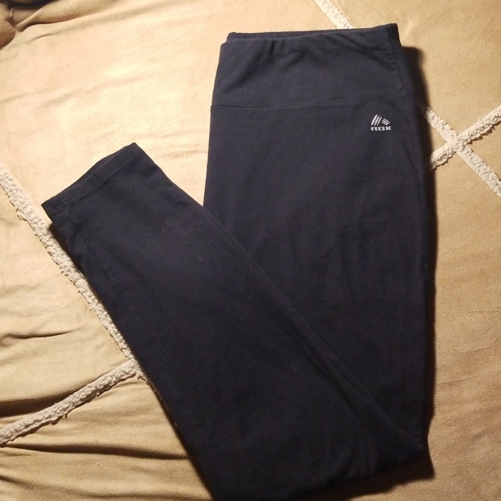 Black workout leggings